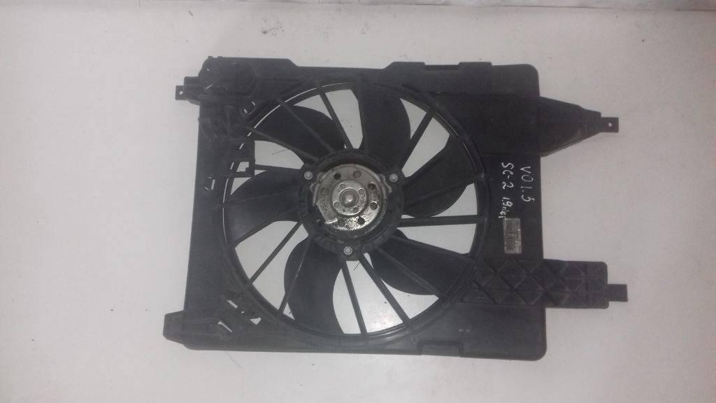 вентилятор радиатора Renault Scenic 2 поколение 2005, 8200151465 - фото №1