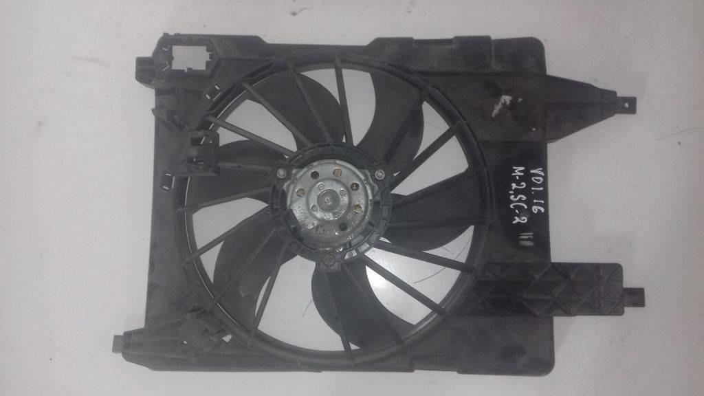 вентилятор радиатора Renault Scenic 2 поколение 2003, 8200151465 - фото №1