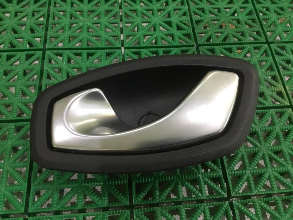 ручка внутренняя передняя левая Renault Megane 3 поколение 2011, 826730001R - фото №1