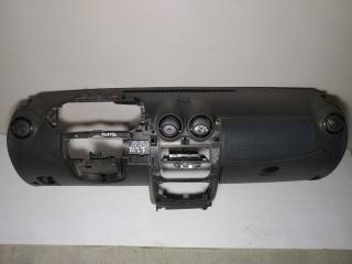 панель передняя салона (торпедо) Renault Duster 1 поколение 2011