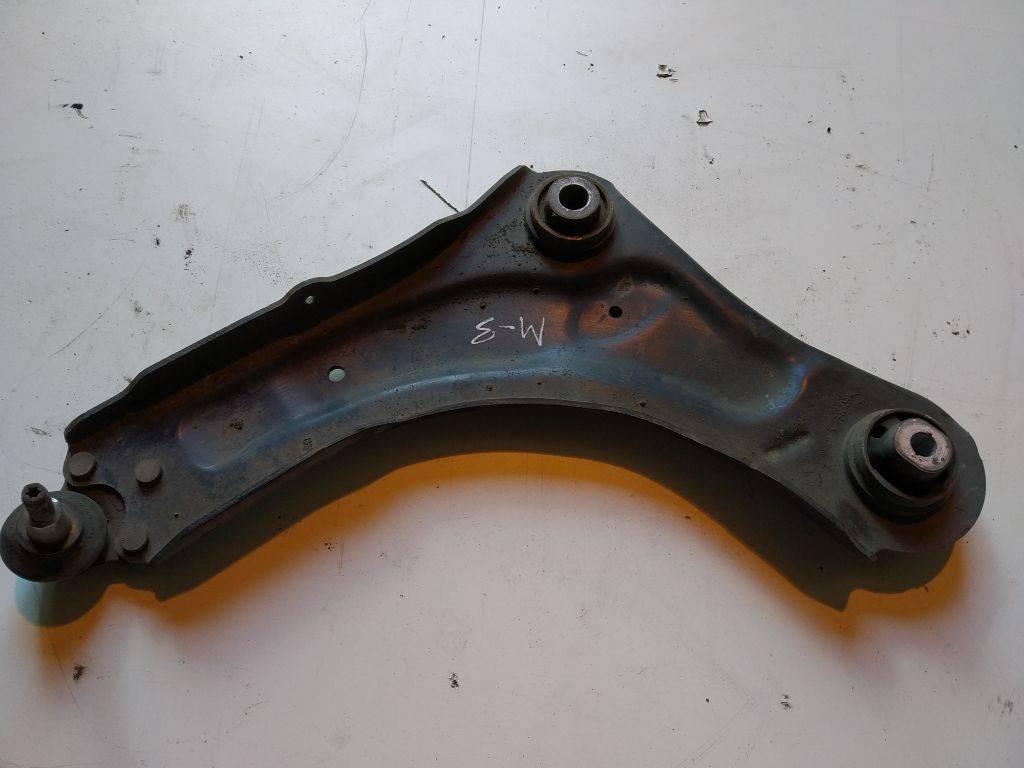 рычаг передний левый Renault Megane 3 поколение 2010 - фото №1