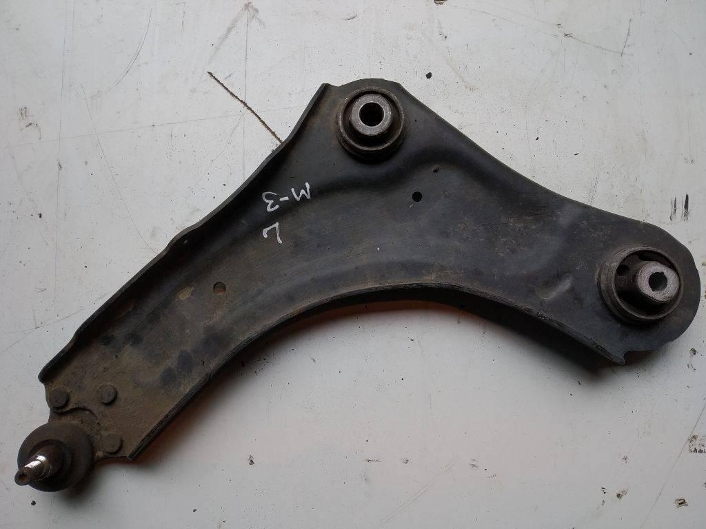 рычаг передний левый Renault Megane 3 поколение 2011 - фото №1