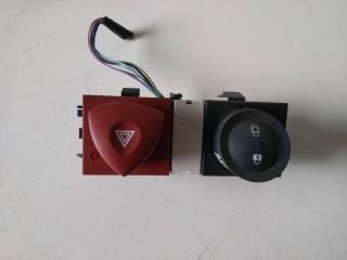 кнопка аварийной сигнализации Renault Megane 2 поколение [рестайлинг] 2007, 8200407415