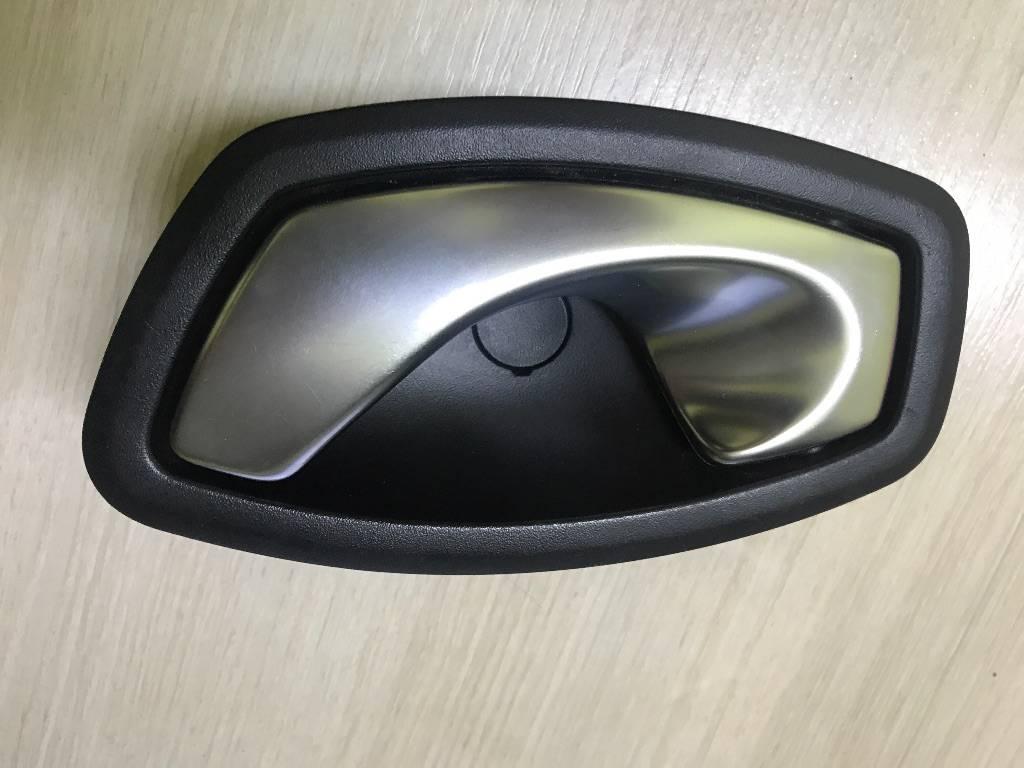 ручка внутренняя передняя левая Renault Megane 3 поколение 2010, 826730001R - фото №1