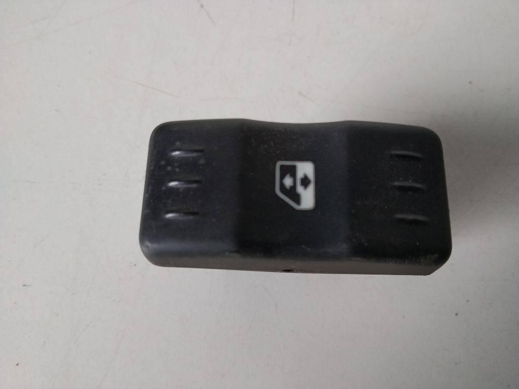 кнопка стеклоподъемника двери Renault Logan 1 поколение 2007 - фото №1