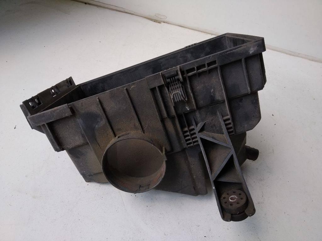 корпус воздушного фильтра Volkswagen Transporter T5 2007, 7H0129644A - фото №1