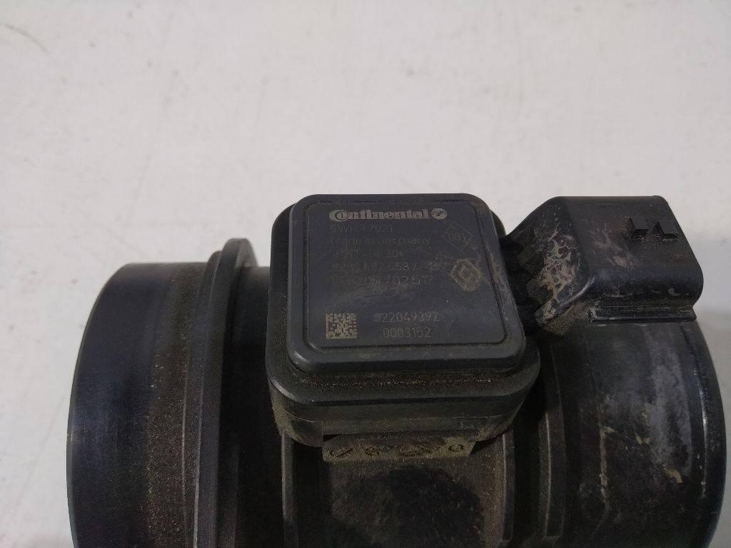 расходомер воздуха Renault Megane 3 поколение 2009, 1.5 л., дизель, 8200682558 - фото №1