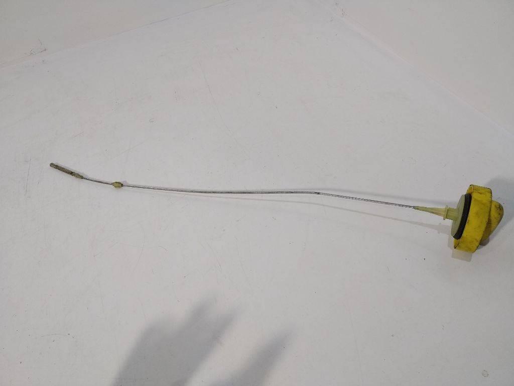 щуп двигателя Renault Clio 4 поколение 2012, 1.5 л., дизель - фото №1