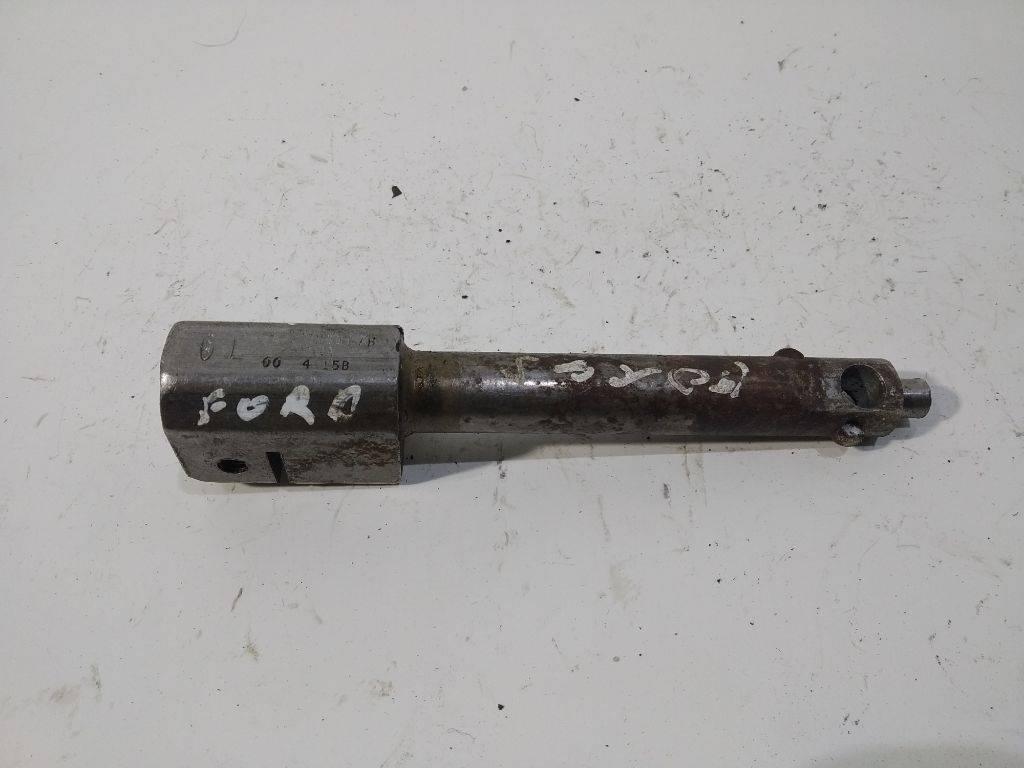 рулевой карданчик Ford Focus 1 поколение 2000, 98AG3N997 - фото №1