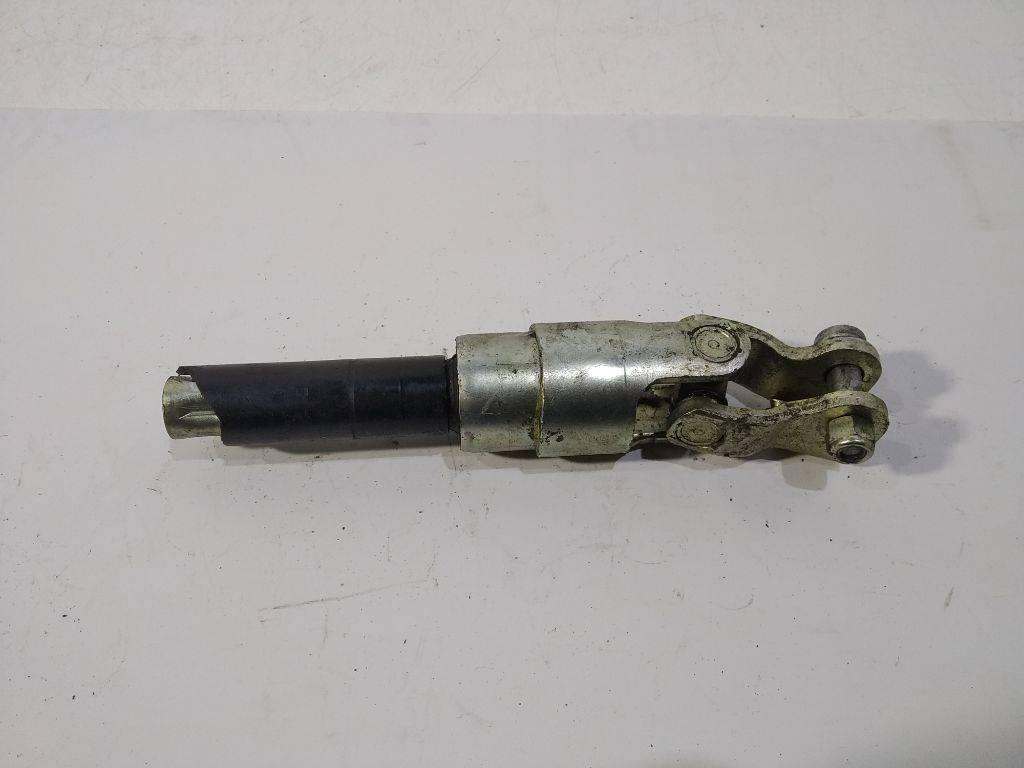 рулевой карданчик Renault Megane 2 поколение 2002 - фото №1