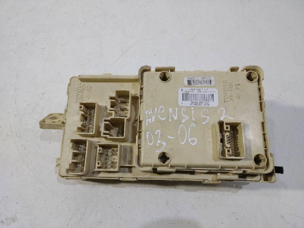 блок предохранителей Toyota Avensis 2 поколение (T250) 2005, 905761 - фото №1