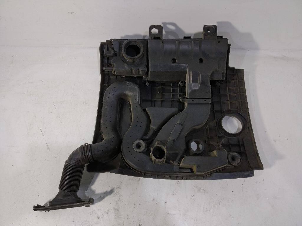 декоративная крышка двигателя Volkswagen Touran 1 поколение 2004, 03C129607N - фото №1