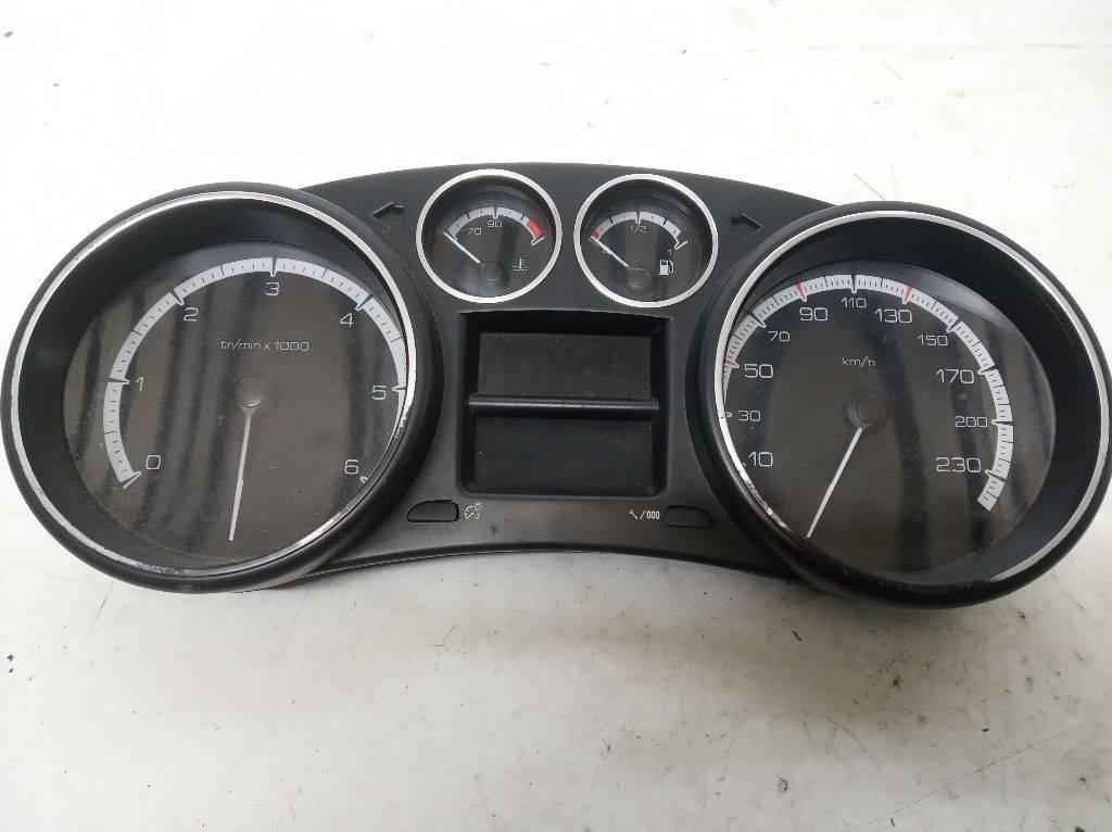 щиток приборов (приборная панель) Peugeot 308 T7 2009, дизель, 503001550315, 9665107480 - фото №1