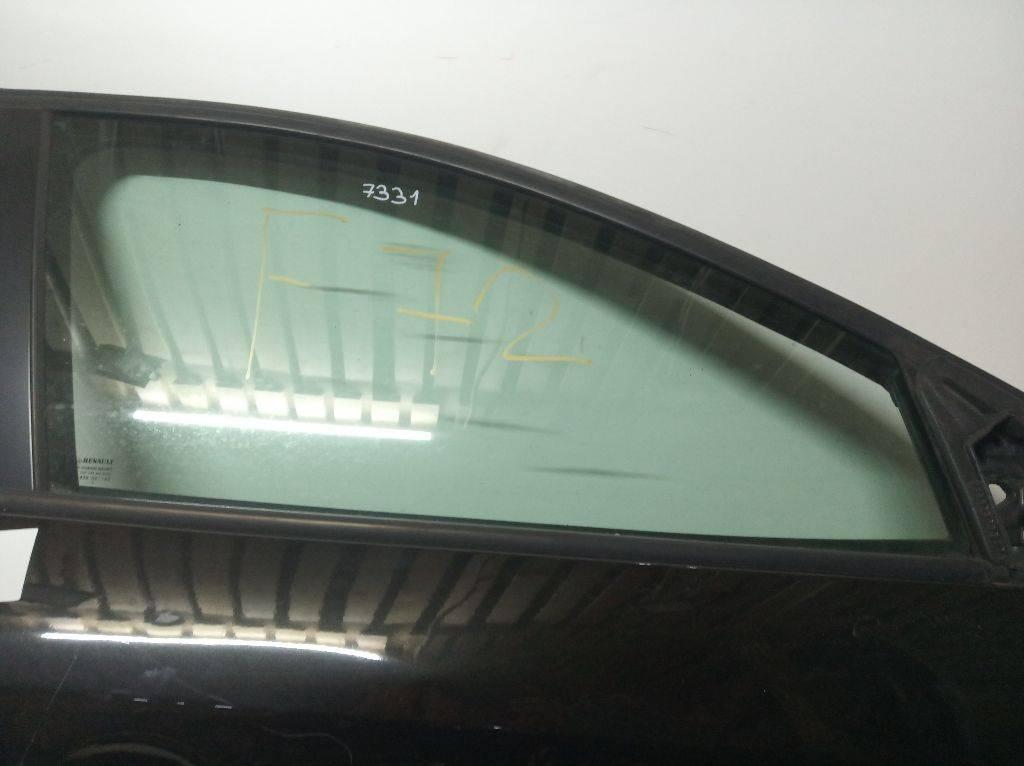 стекло двери передней правой Renault Megane 3 поколение 2009, хетчбэк 5 дв. - фото №1