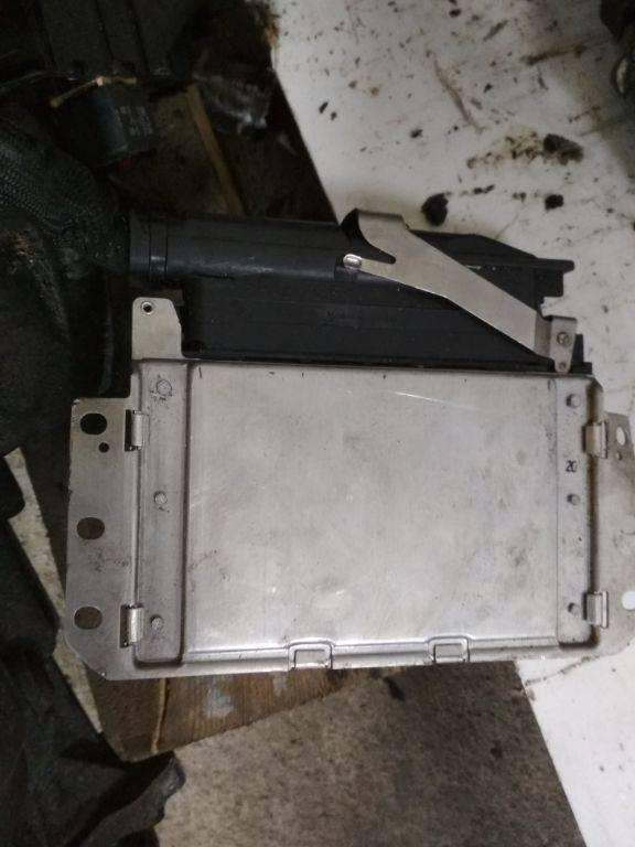 блок управления двигателем Audi A4 B7 2004, 3.0 л., бензин, 8E0927156G - фото №1