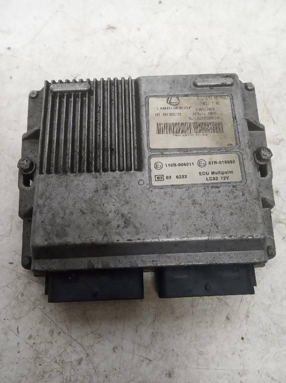 блок управления двигателем Renault Logan 1 поколение 2005, 1.4 л., 616551000 - фото №1