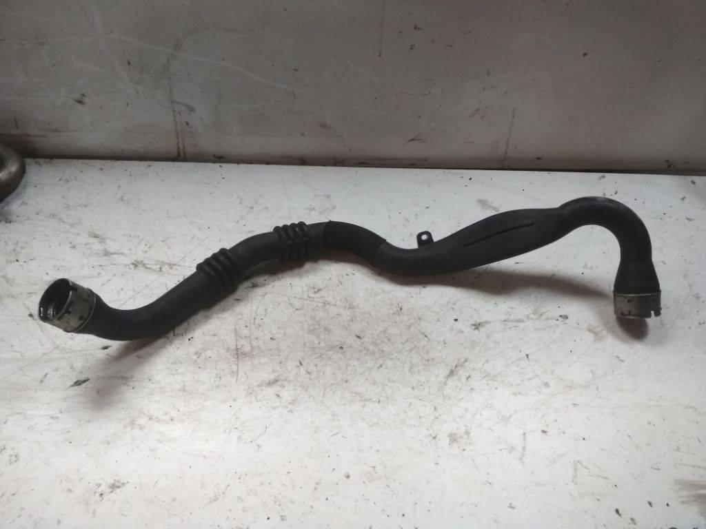 патрубок интеркулера Renault Twingo 2 поколение 2009, 144600161R - фото №1