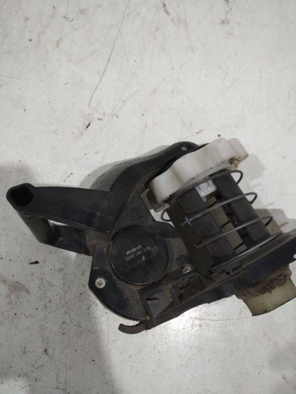 крепление запаски Renault Clio 3 поколение 2005, 8200269378 - фото №1