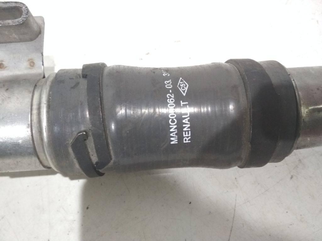 патрубок интеркулера Dacia Duster 1 поколение 2012, MANC00062-03 - фото №1