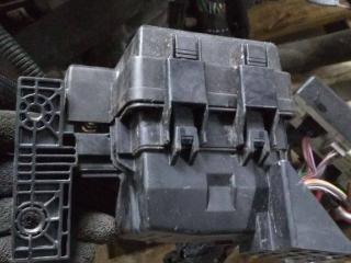 блок предохранителей Renault Megane 3 поколение [2-й рестайлинг] 2014, 1.2 л., бензин, МКПП, 243880001R