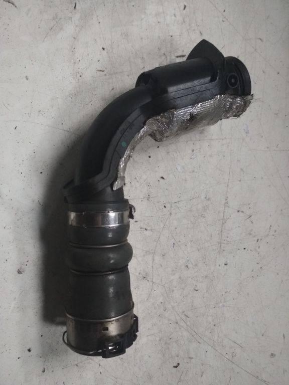 патрубок интеркулера Renault Kangoo 2 поколение 2010, 1.5 л., дизель, 061953 - фото №1