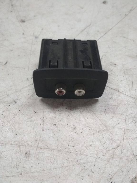 разъем AUX / USB Renault Scenic 3 поколение 2011, 280230005R - фото №1