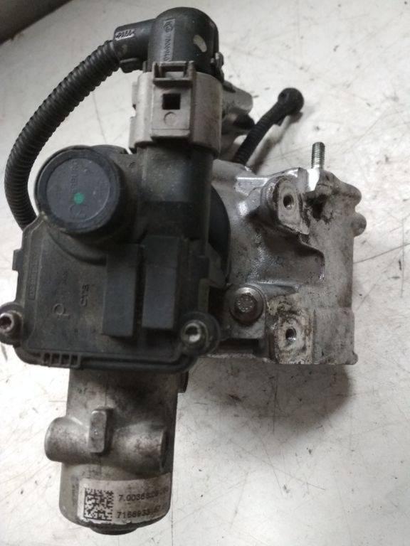 клапан EGR Dacia Sandero 1 поколение 2008, 1.5 л., дизель, 70036808 - фото №1