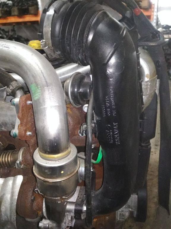 патрубок интеркулера Dacia Logan 2 поколение 2013, 1.5 л., дизель, МКПП, 8200921878 - фото №1