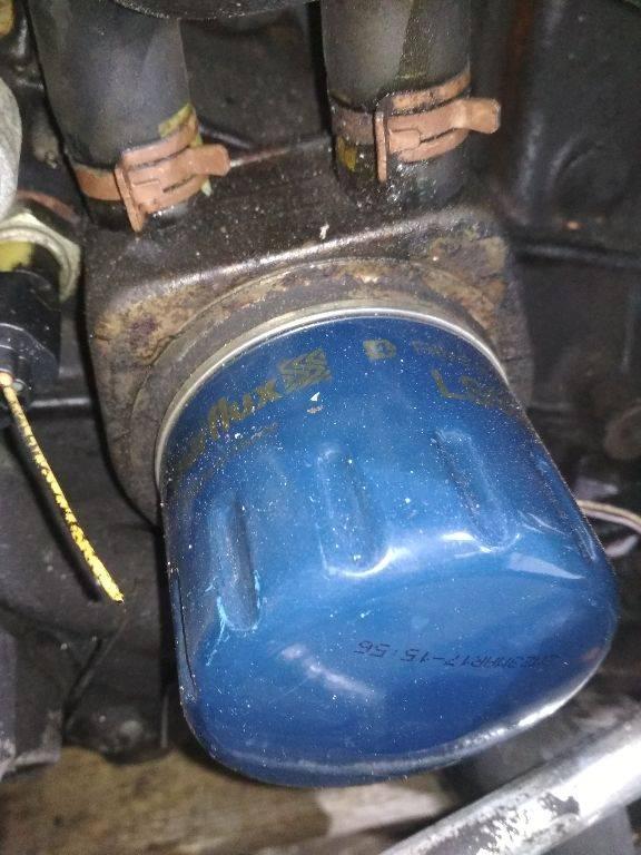 теплообменник масляного фильтра Renault Megane 2 поколение 2005, 1.9 л., дизель, МКПП - фото №1