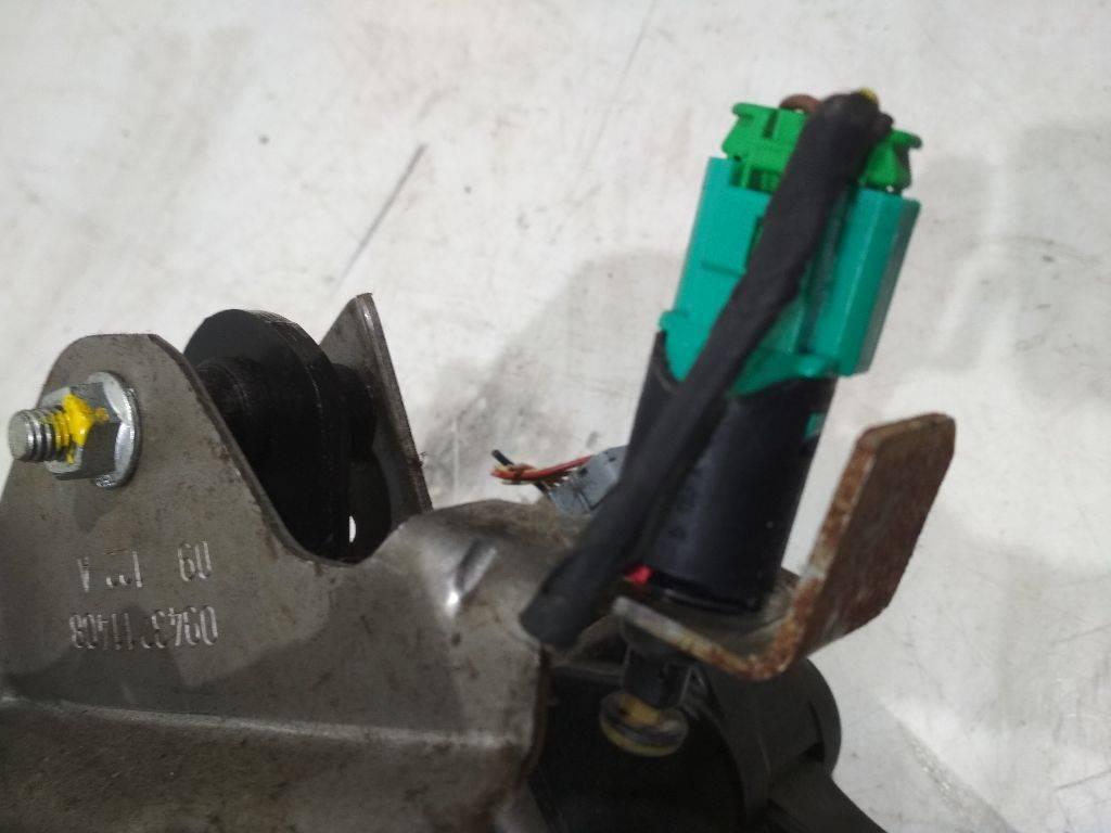 датчик заднего хода (лягушка) Peugeot Partner 2 поколение (B9) 2009 - фото №1