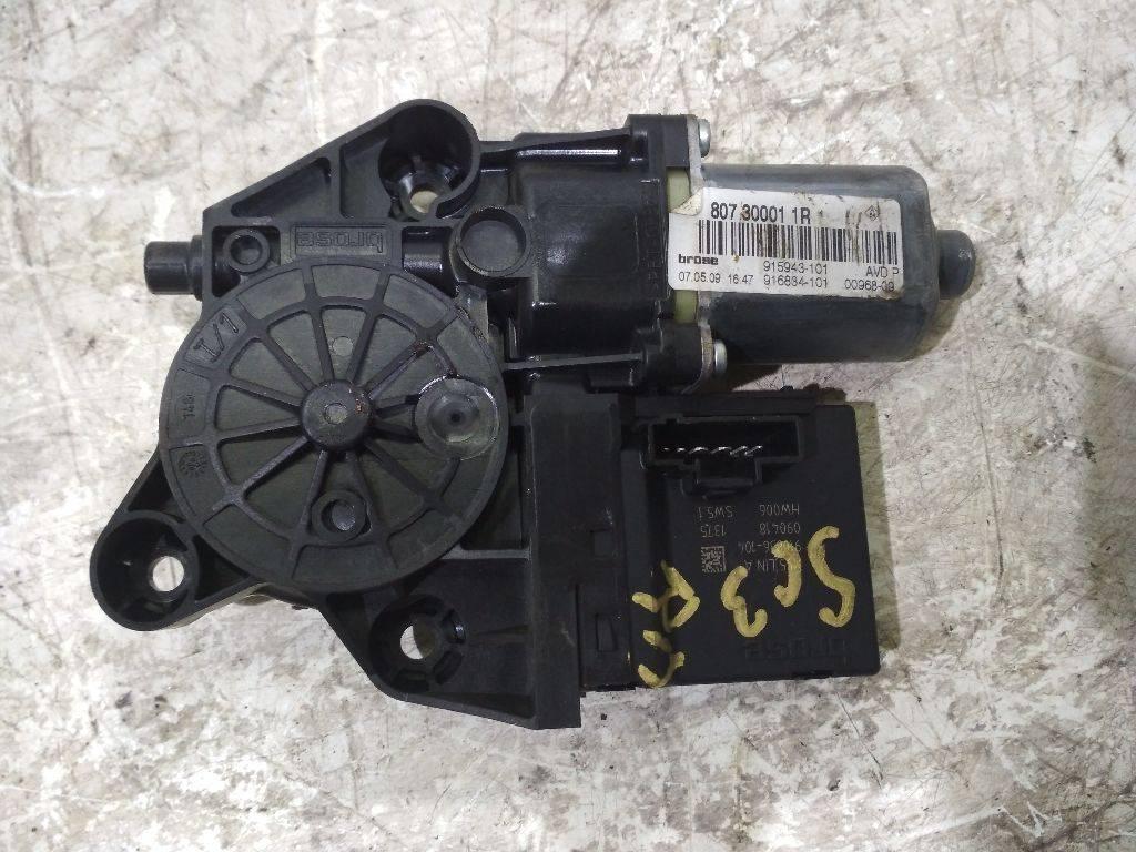 моторчик стеклоподъемника передний правый Renault Scenic 3 поколение 2009, 807300011R - фото №1