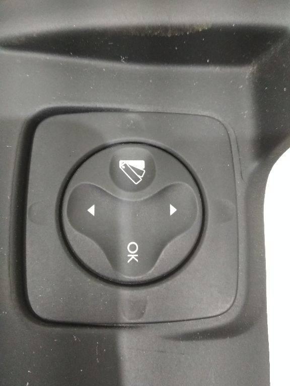 кнопка (выключатель) Renault Scenic 3 поколение 2011, 283950001R - фото №1