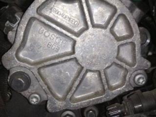 насос вакуумный Peugeot 2008 1 поколение 2015, 1.6 л., дизель, МКПП, 9804021880