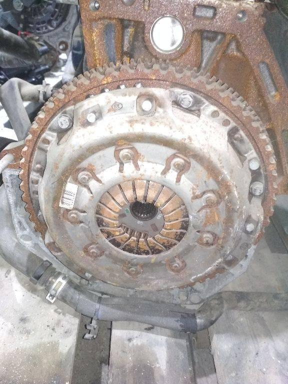 комплект сцепления Renault Megane 3 поколение 2011, 1.6 л., бензин, МКПП, 8200641189, 8200749475 - фото №1