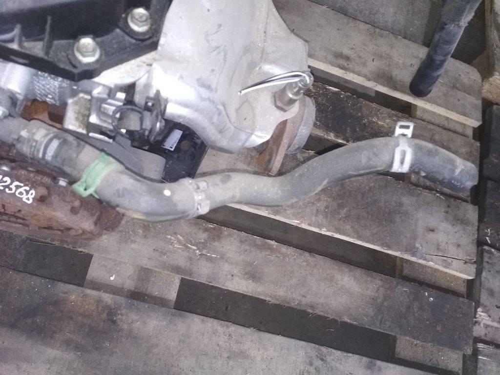 патрубок радиатора Renault Clio 4 поколение 2012, 1.2 л., бензин, МКПП, 924009088R - фото №1