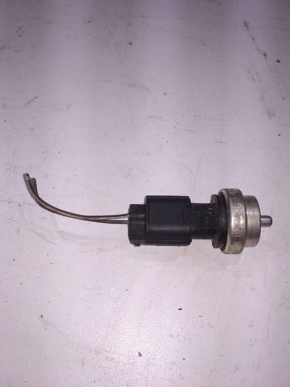 датчик температуры охлаждающей жидкости Renault Master 3 поколение 2010, 2.3 л., дизель, 7700110664 - фото №1