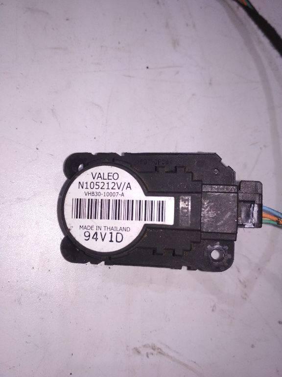 моторчик заслонки печки Renault Megane 3 поколение 2011, N105212V - фото №1