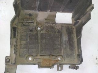 полка аккумулятора Renault Megane 2 поколение [рестайлинг] 2007, 1.5 л., дизель, МКПП, 8200467409