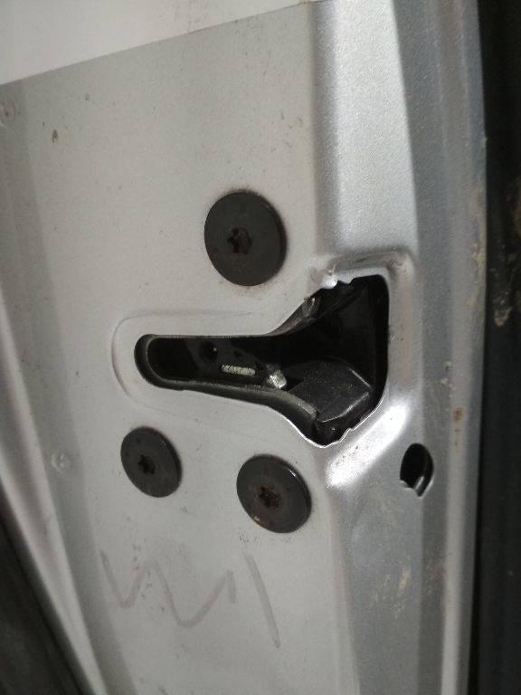 замок двери задней левой Renault Laguna 3 поколение 2008, универсал, 825010001R - фото №1