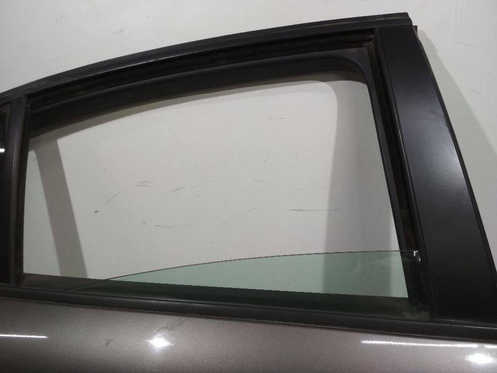 стекло двери задней правой Renault Laguna 3 поколение 2008, хетчбэк 5 дв. - фото №1