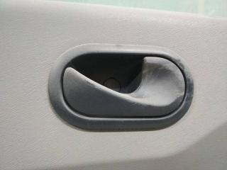 ручка внутренняя передняя правая Renault Twingo 2 поколение 2010