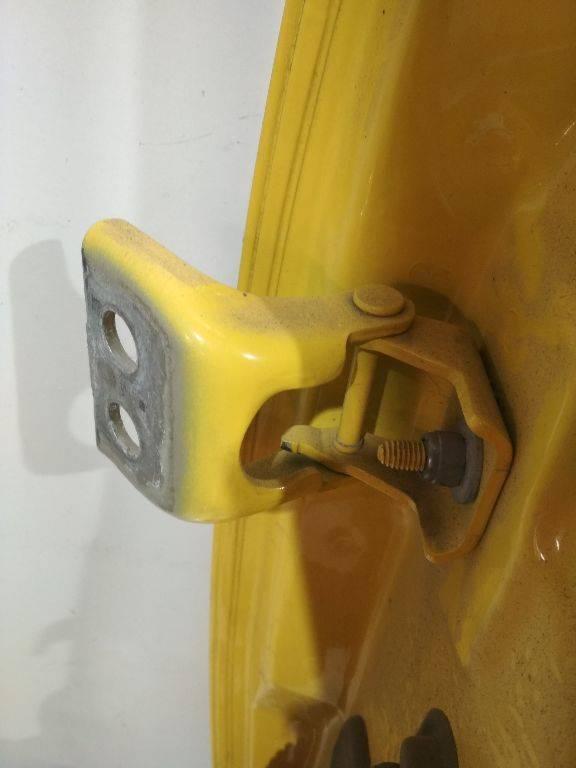 петля двери Renault Kangoo 2 поколение 2009 - фото №1