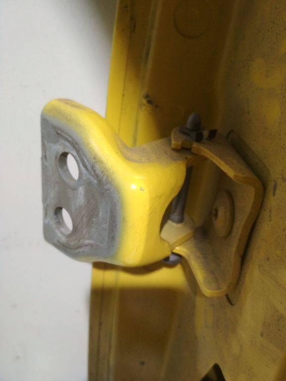 петля двери Peugeot Partner 2 поколение (B9) 2008 - фото №1