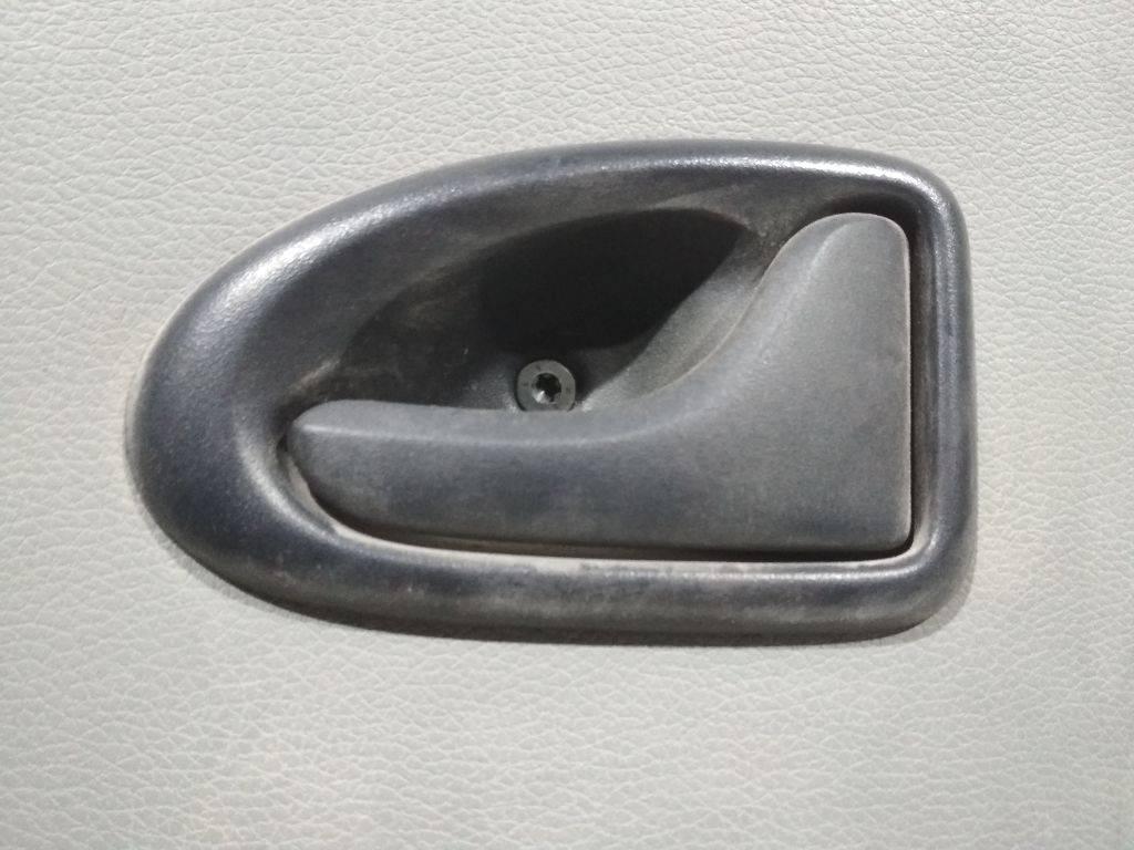 ручка внутренняя задняя правая Renault Logan 1 поколение 2006, универсал - фото №1