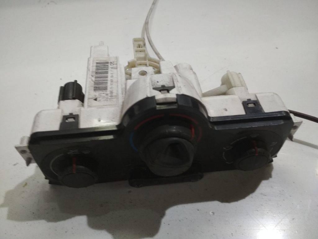 блок управления печки / климат-контроля Renault Megane 3 поколение 2008, 69420003 - фото №1