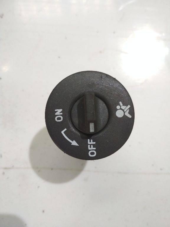 кнопка Airbag Renault Scenic 2 поколение 2005, 8200169589 - фото №1