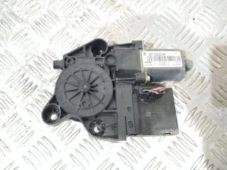 моторчик стеклоподъемника передний правый Renault Megane 3 поколение 2009, хетчбэк 5 дв., 807300004R