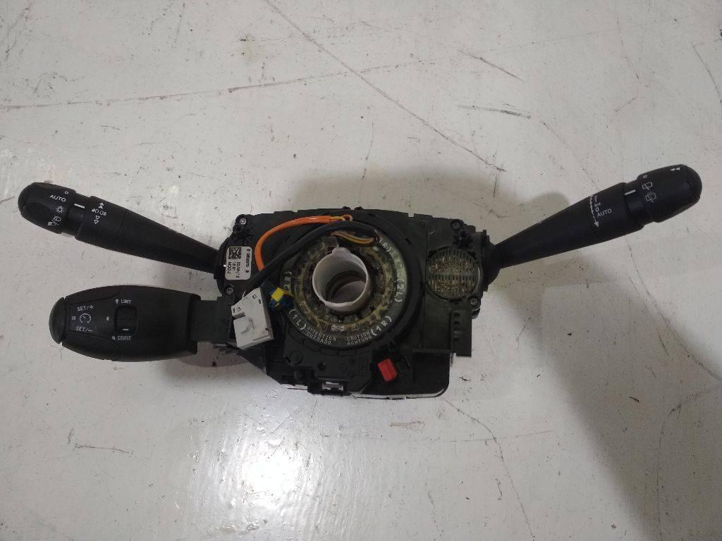 переключатель подрулевой (стрекоза) Peugeot 208 1 поколение 2012, 98030392ZD - фото №1