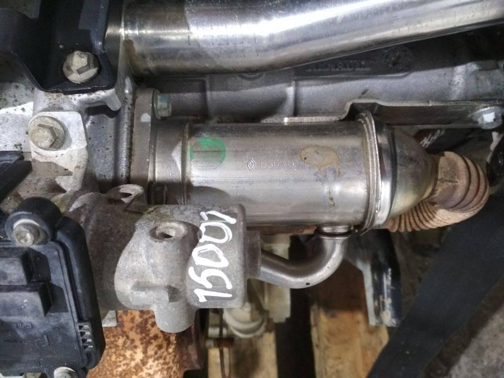 охладитель EGR / Радиатор EGR Renault Megane 3 поколение 2010, 1.5 л., дизель, МКПП, 147352070 - фото №1