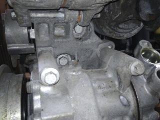 кронштейн компрессора кондиционера Nissan Juke YF15 [рестайлинг] 2012, 1.5 л., дизель, МКПП